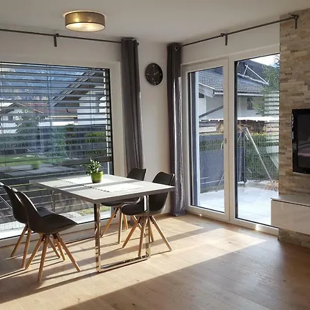 Apartment Alpenappartement Sonne *